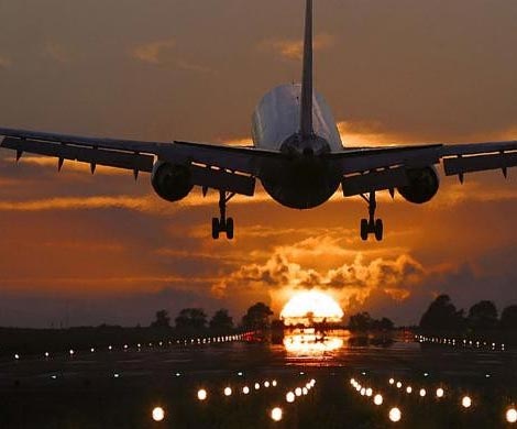 Компартия просит президента ввести запрет на полеты в Тунис и Турцию