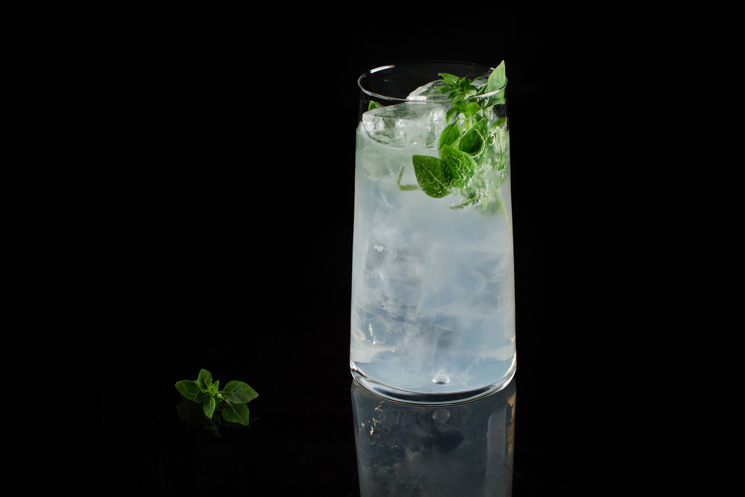Life giving mix в обновленном Mercedes Bar
