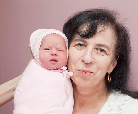 62-летняя москвичка родила здорового малыша 