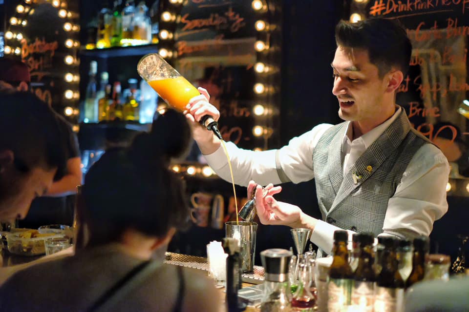 Пять российских и зарубежных шеф-барменов в обновленном Mercedes Bar