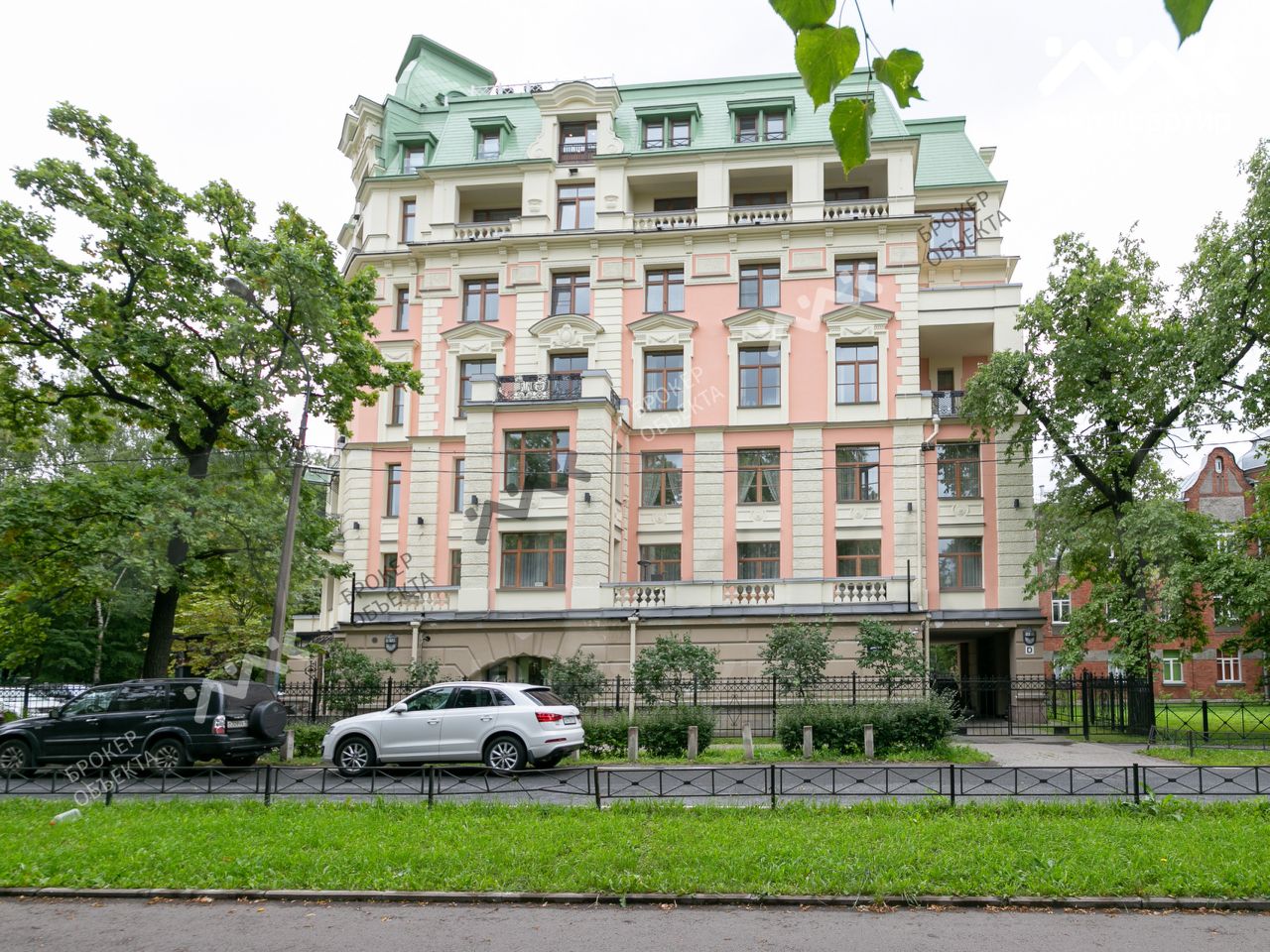 Губернаторские обители и способы обогащения