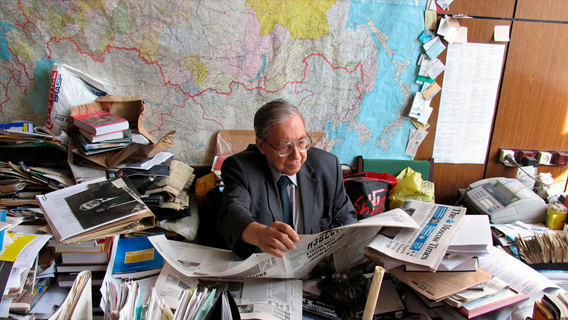 90 лет легенде российской журналистики