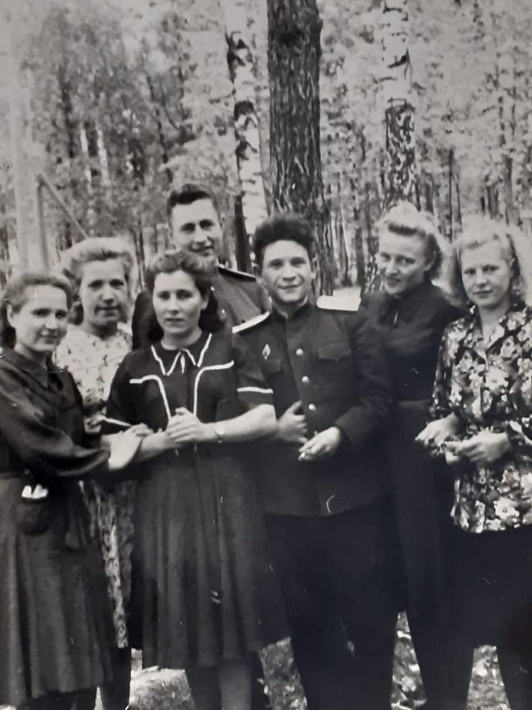 «Мы пошли в лес за ландышами, когда началась война…»