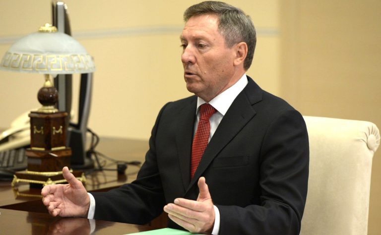 Олигарх Лисин начал зачистку СМИ?