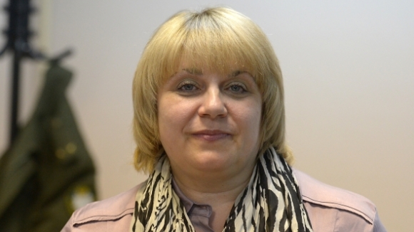 Амазонка Сердюкова бежит от Бастрыкина к Колокольцеву