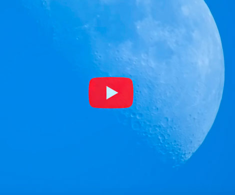 Американец случайно снял на видео летевший от Земли к Луне НЛО‍