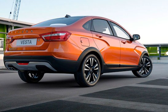 АвтоВАЗ представил внедорожную версию Lada Vesta