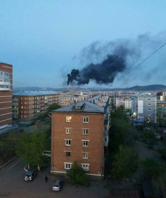 Черный дым из труб ТЭЦ в Улан-Удэ всерьез перепугал горожан