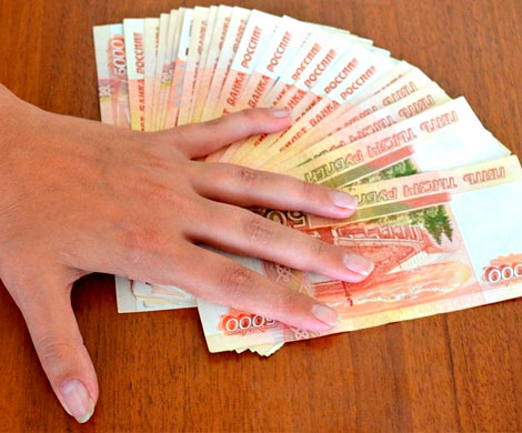 Чиновница мэрии Калининграда украла миллион рублей‍