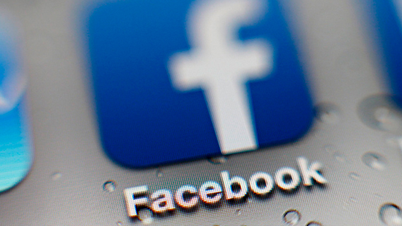 Facebook зажал 3 тыс. рублей
