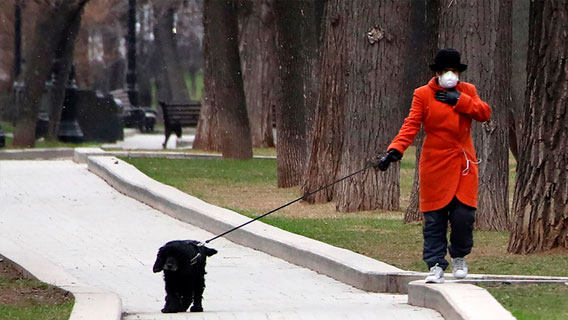 Французы требуют от правительства допуска к прогулкам на природе