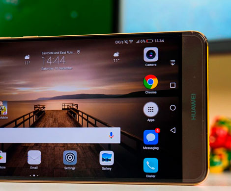 Google больше не планирует сотрудничать с  Huawei