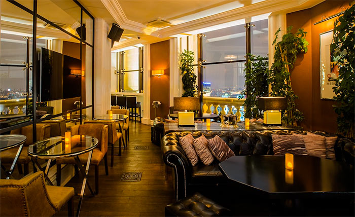 Коктейли для страстных охотников в Mercedes Bar