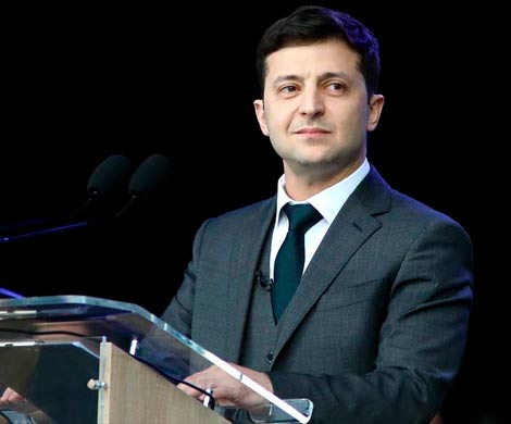 Комик Зеленский одерживает убедительную победу в президентской гонке