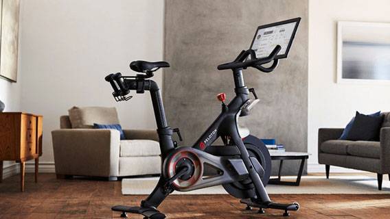 Компания по продаже велотренажеров Peloton и приложение для медитации Calm сократили рабочие места