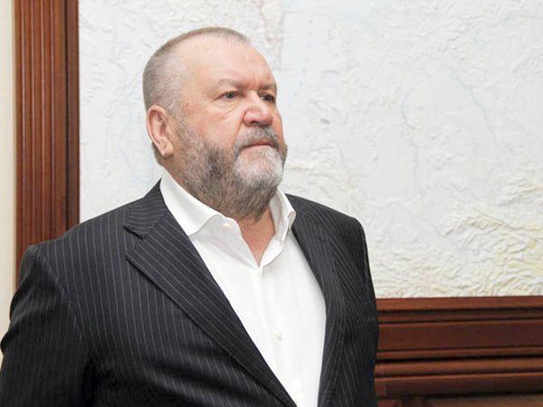 Кто стоит за атаками на Тулеева?