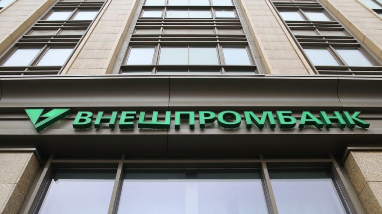 Квоты и кредиты сыпятся на бизнесменов Хотиных как из рога изобилия