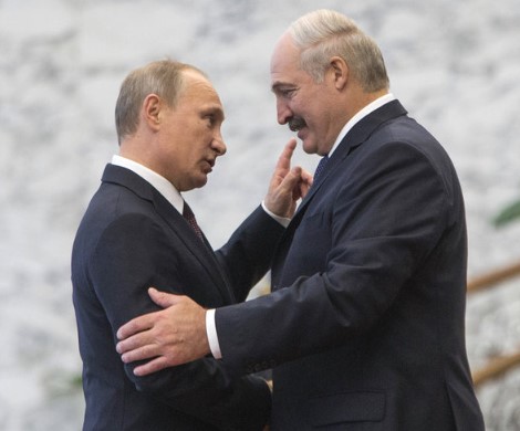 Минск снова бьет Москве в спину