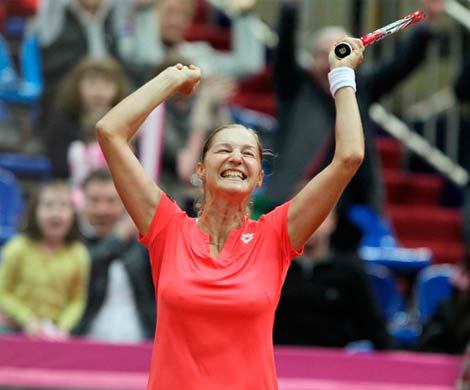 Макарова вышла в четвертьфинал турнира в Монреале