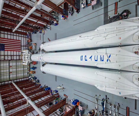 Маск впервые показал ракету Falcon Heavy‍