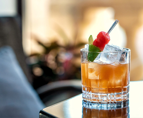 Moscow 871: День города в Mercedes bar