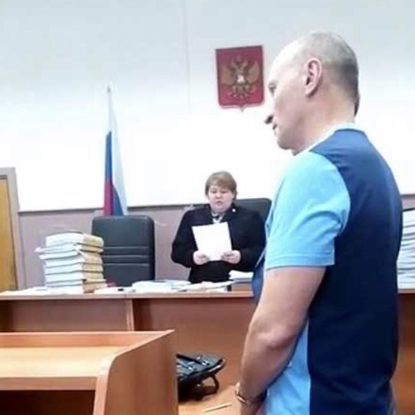 Мошенник встал на защиту коррупционера