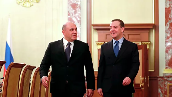 Налог на пенсию: правительство Мишустина продолжит курс команды Медведева