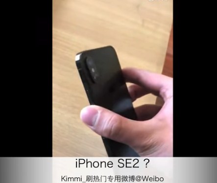 Наследника iPhone X - iPhone SE 2 показали вживую на видео