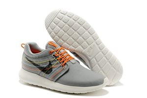 Nike Roshe Run — модные кроссовки весеннего сезона 2015