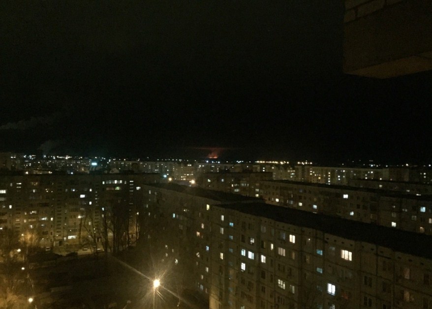 Очевидцы: под Астраханью вспыхнул крупный пожар