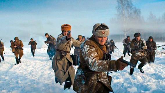 Один день из жизни роты в ВОВ: фильмом «Ржев» Е. Пригожина завершилась серия кинопоказов под открытым небом в Саратове 