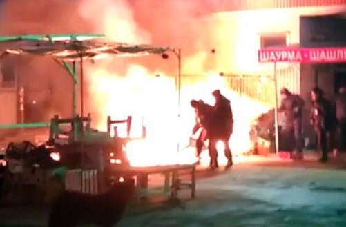 Опубликовано видео с пожара у ТЦ «Полетаевский» в Рязани