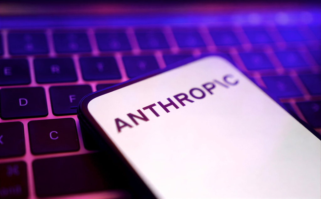 Пентагон выдвинул ультиматум создателям ИИ Anthropic