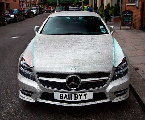 По Лондону разъезжает Mercedes в стразах Сваровски