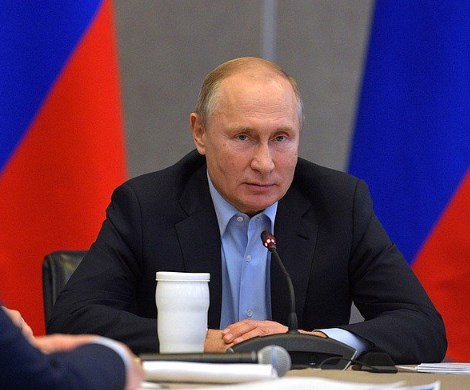 Подарок Путина: пенсионный возраст могут сократить