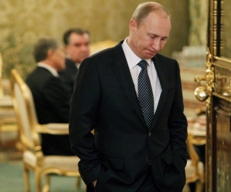 Путин не спасет: политологи прочат России ожесточенный передел власти