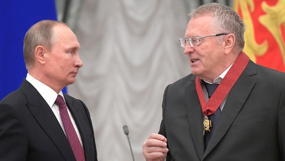 Путин обещал подумать: Жириновский попросил президента снова снизить НДС