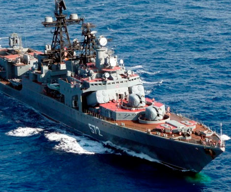 Ракетный крейсер США пересек курс «Адмирала Виноградова»