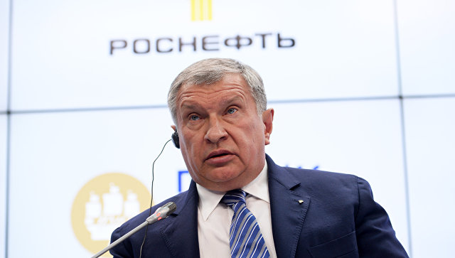 «Роснефти» разрешили не переводить валюту на счета в РФ