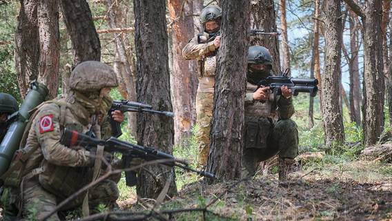 Российские войска ведут ожесточенные бои в зоне СВО