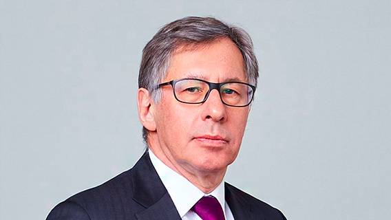 Российского олигарха обвиняют в нарушении санкций путем продажи роскошных автомобилей