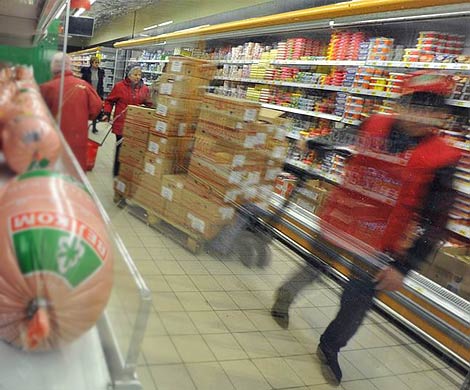 Россия стала импортировать на треть меньше товаров из дальнего зарубежья