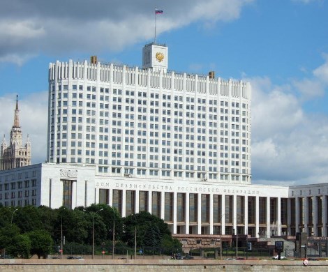 Россияне продолжают беднеть, но правительство этого «не замечает»