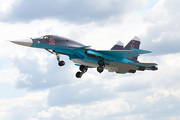 Самолет ВВС США, выполняющий полеты в Сирии, посинел
