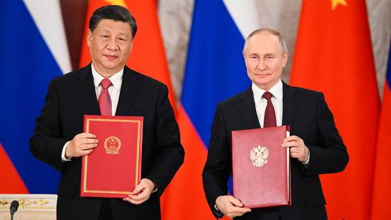 Си и Путин решили сильнее связать экономики Китая  и России