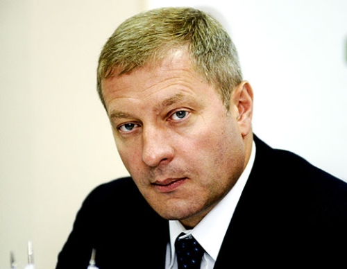 Суд «наказал» сенатора-насильника четырьмя годами условного срока