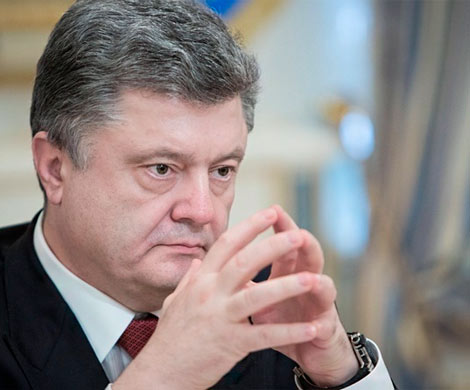 Суд обязал СБУ завести дело о госизмене‍ на Порошенко 