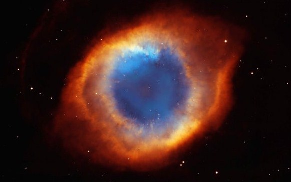 Телескоп Hubble сделал уникальный снимок «Глаза Бога»