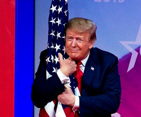 Трамп пообещал установить флаг США на Марсе
