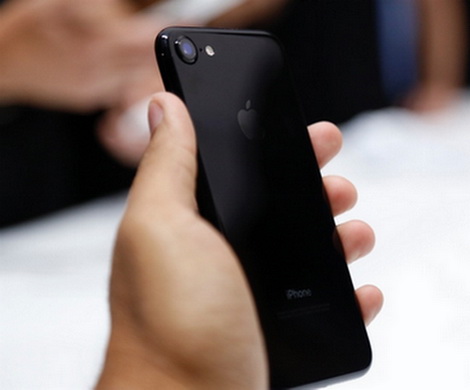 Турецкие магазины отказываются от iPhone